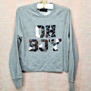 NWT Ladies Murkus Lupfer gray "OH Boy"  sweatshirt crop with mirror letters.